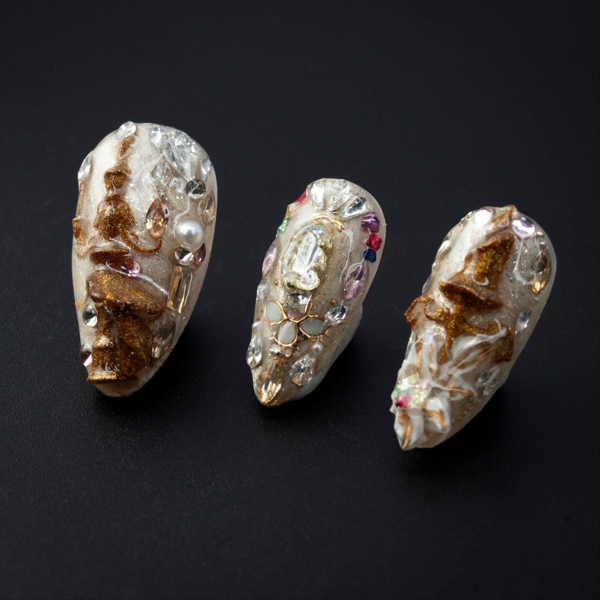 "Palace Dream" Vintage Gold Jewel 3D Artistic Press-On Nails - Almond Nails