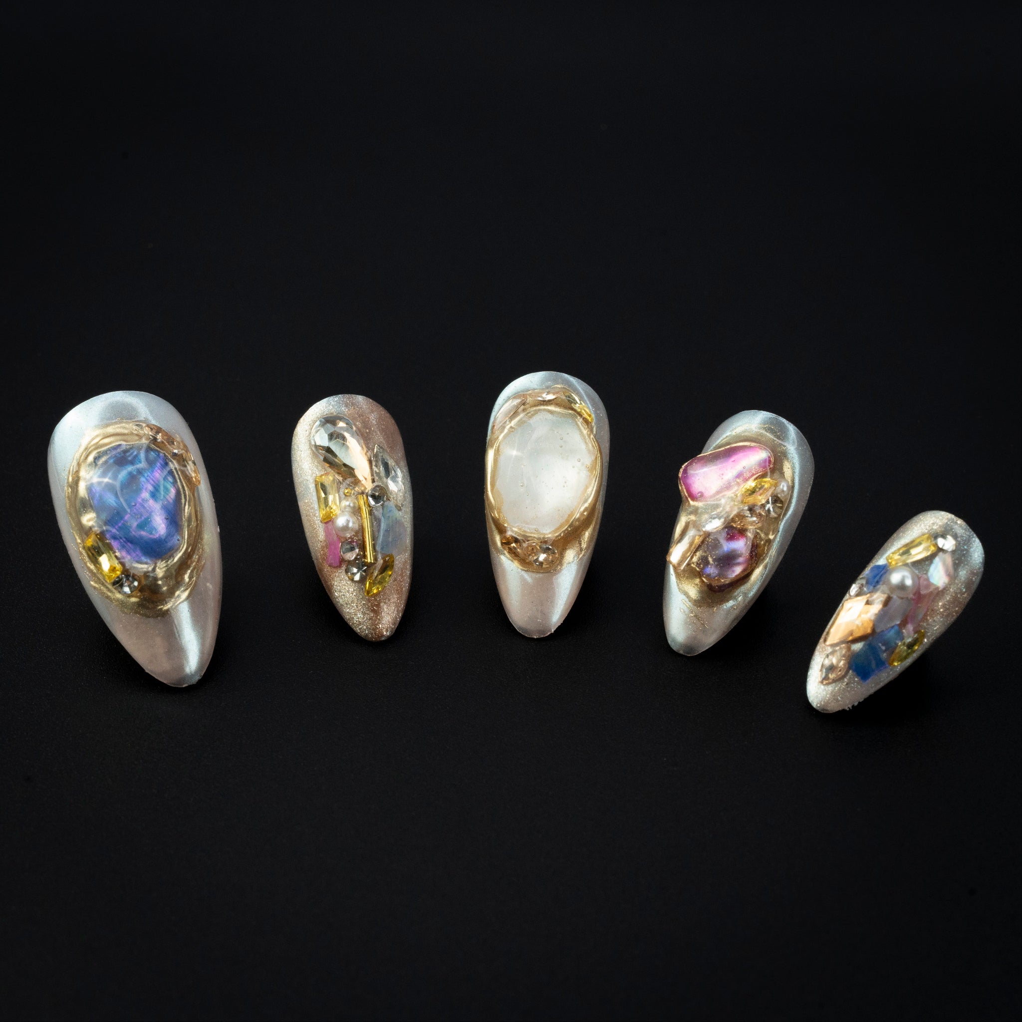 "Glass Land" Luxury Iridescent Gold Gemstone Press-On Nails- Almond Nails